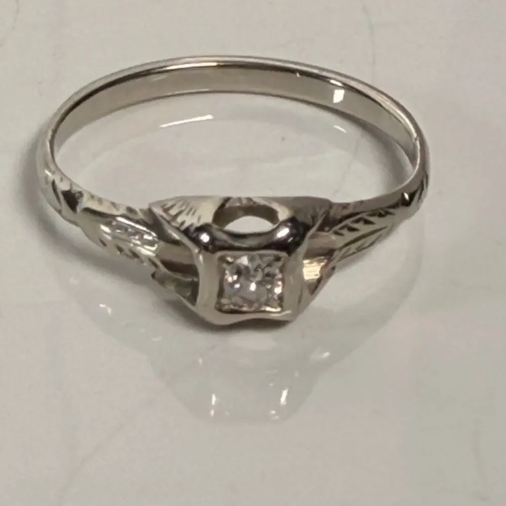 Vintage 1930s Art Deco White Gold Diamond Engagement Ring Orange Blossom Small